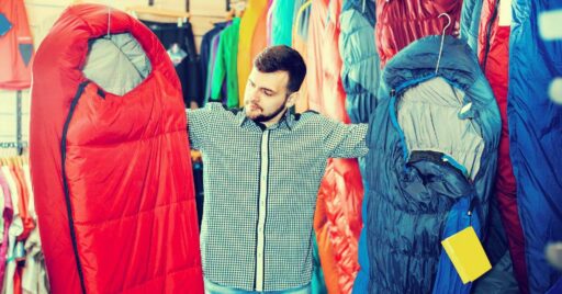 「キャンプで快眠!」シーズン別のおすすめ寝袋!