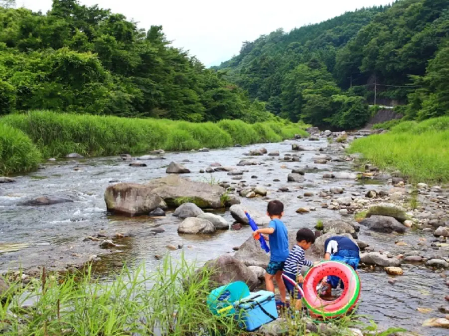 暑い夏はきれいな川で川遊びをしてキャンプを満喫しよう 関東近郊編 Takibi タキビ キャンプ アウトドアの総合情報サイト