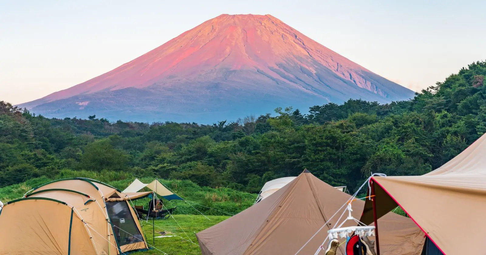 家族やグループでのキャンプに人気！2ルームテントのおすすめは